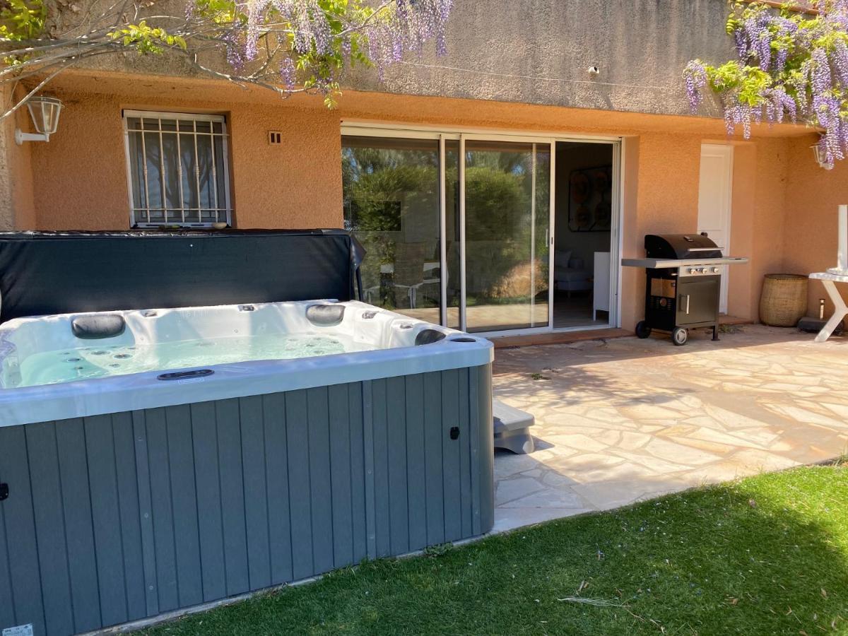 Villa Astree Cote Mer 라론드레모레 외부 사진